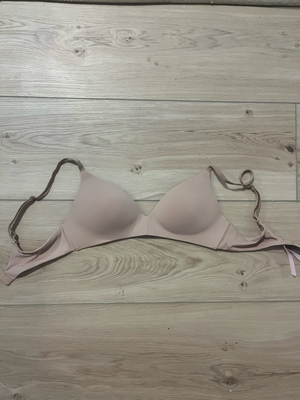 Victoria's Secret Wireless T Shirt Bra 34B